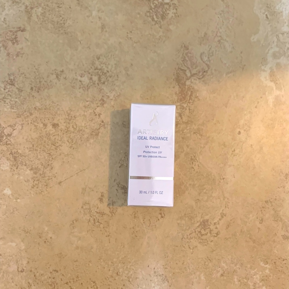Artistry Ideal Radiance UV Protect Serum